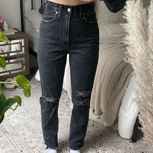 Ultra high rise ankle straight curve love 
Washed black